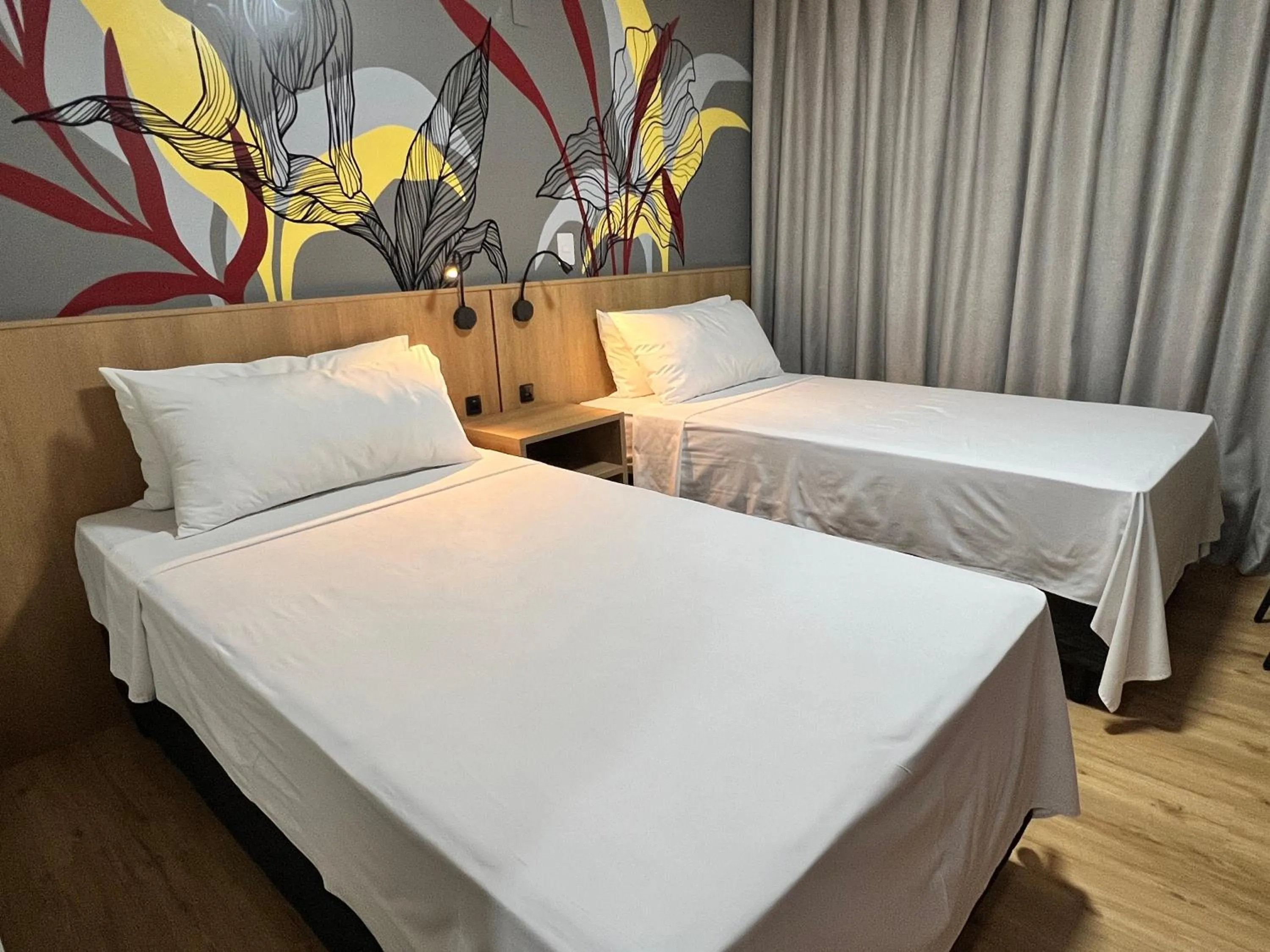 Photo of the whole room, Bed in Ramada Encore Ponta Grossa