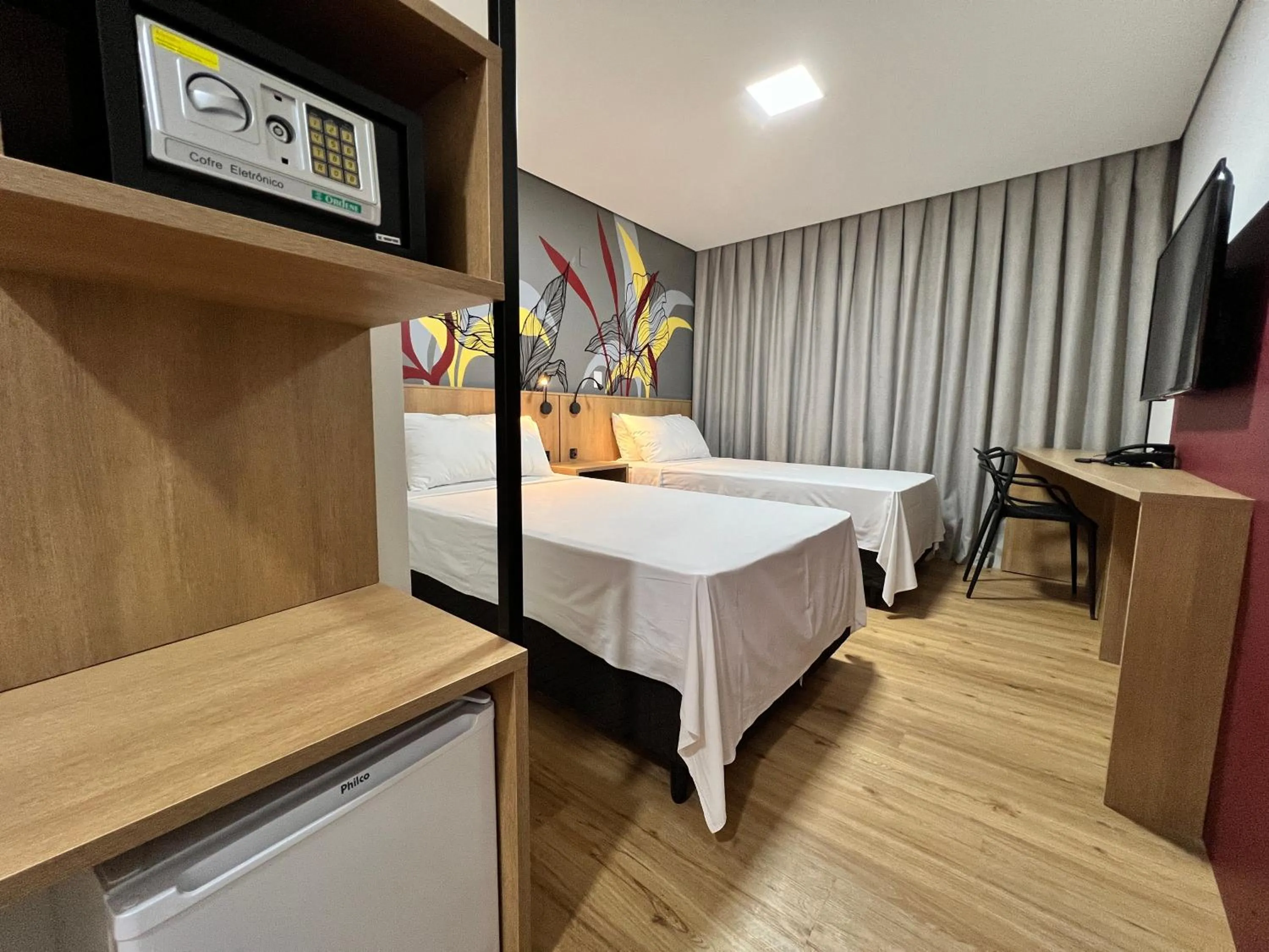 Photo of the whole room, Bed in Ramada Encore Ponta Grossa