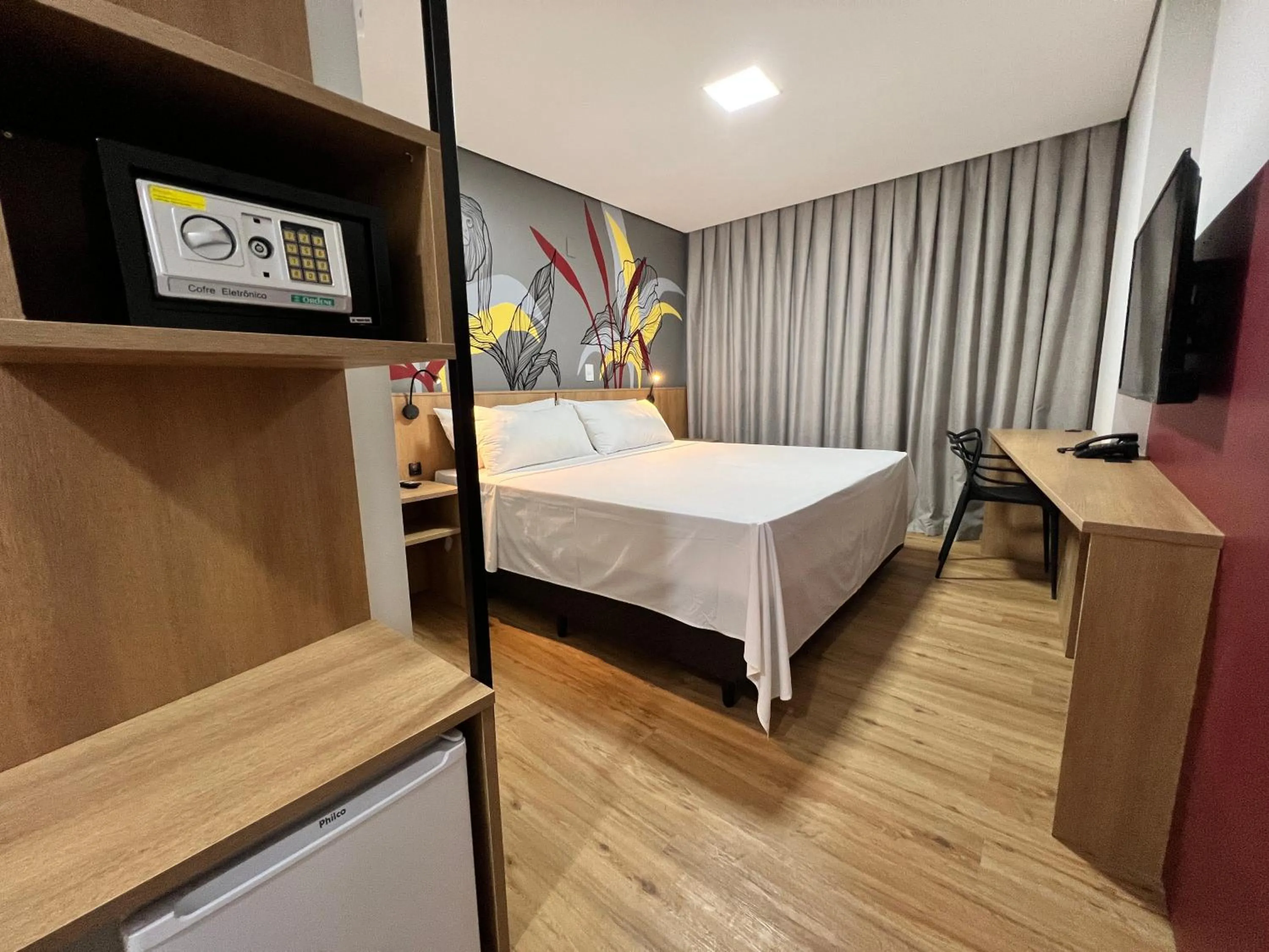 Photo of the whole room, Bed in Ramada Encore Ponta Grossa