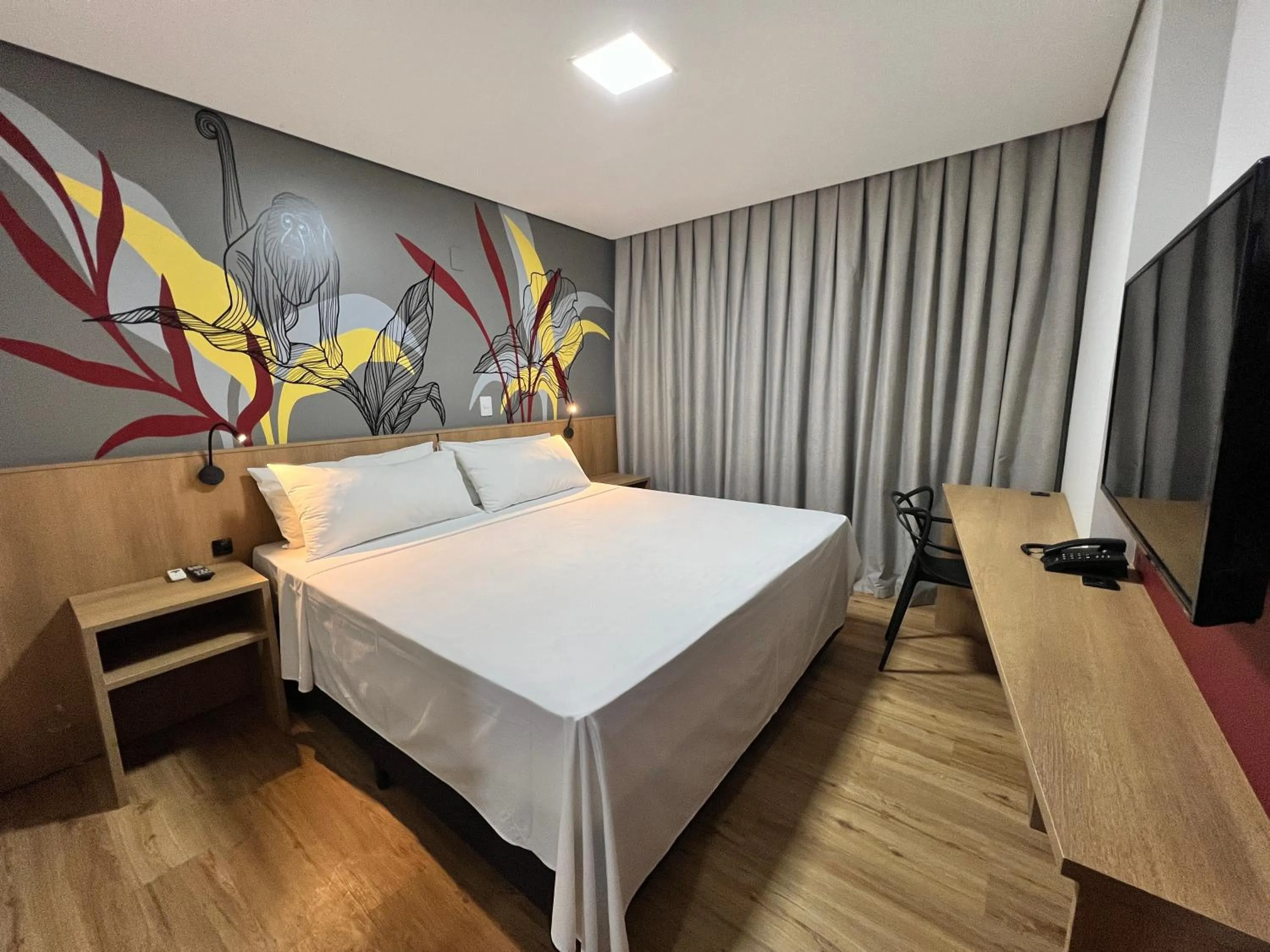 Photo of the whole room, Bed in Ramada Encore Ponta Grossa