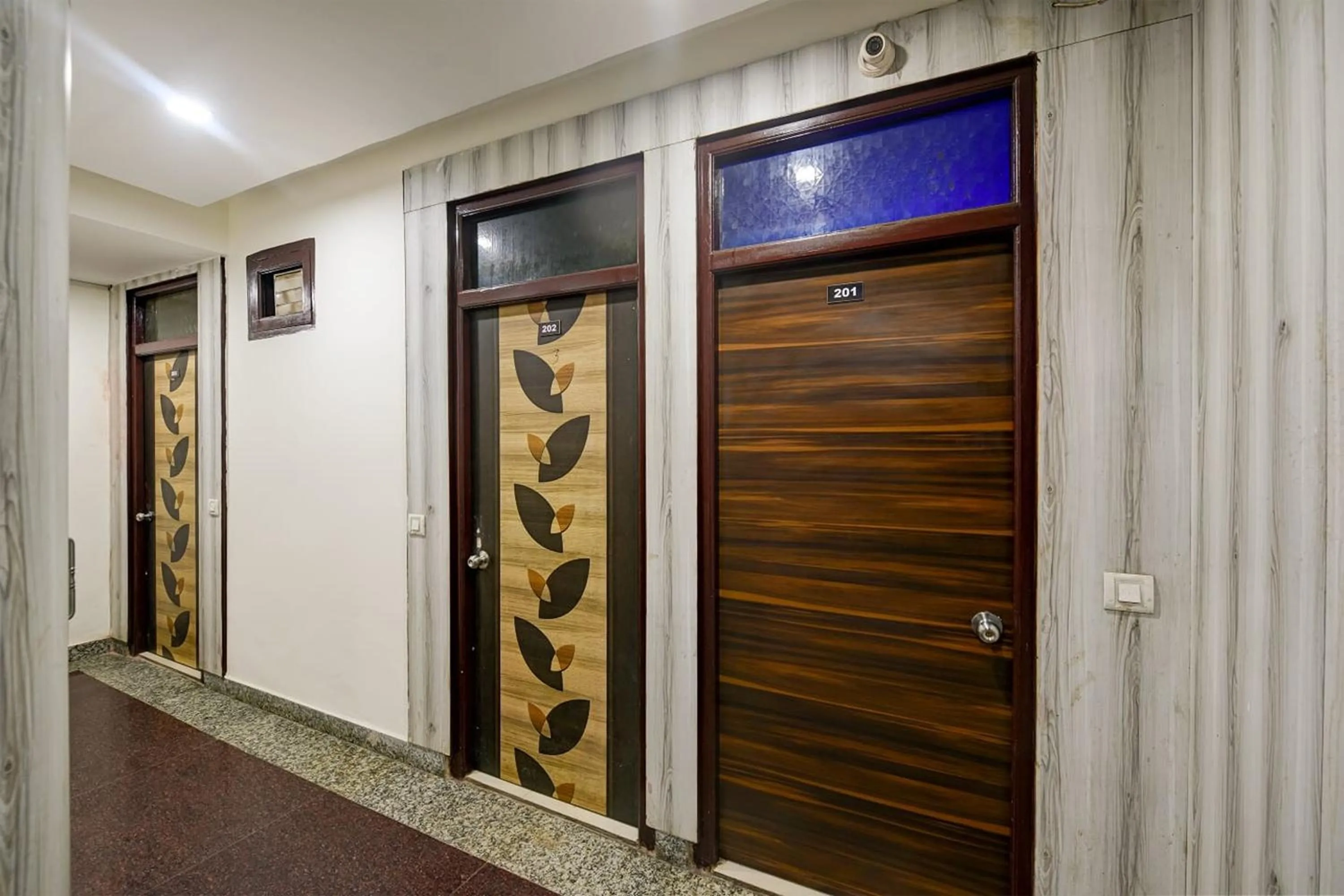 Property building in Hotel Lookout Stay Delhi IGI Airport