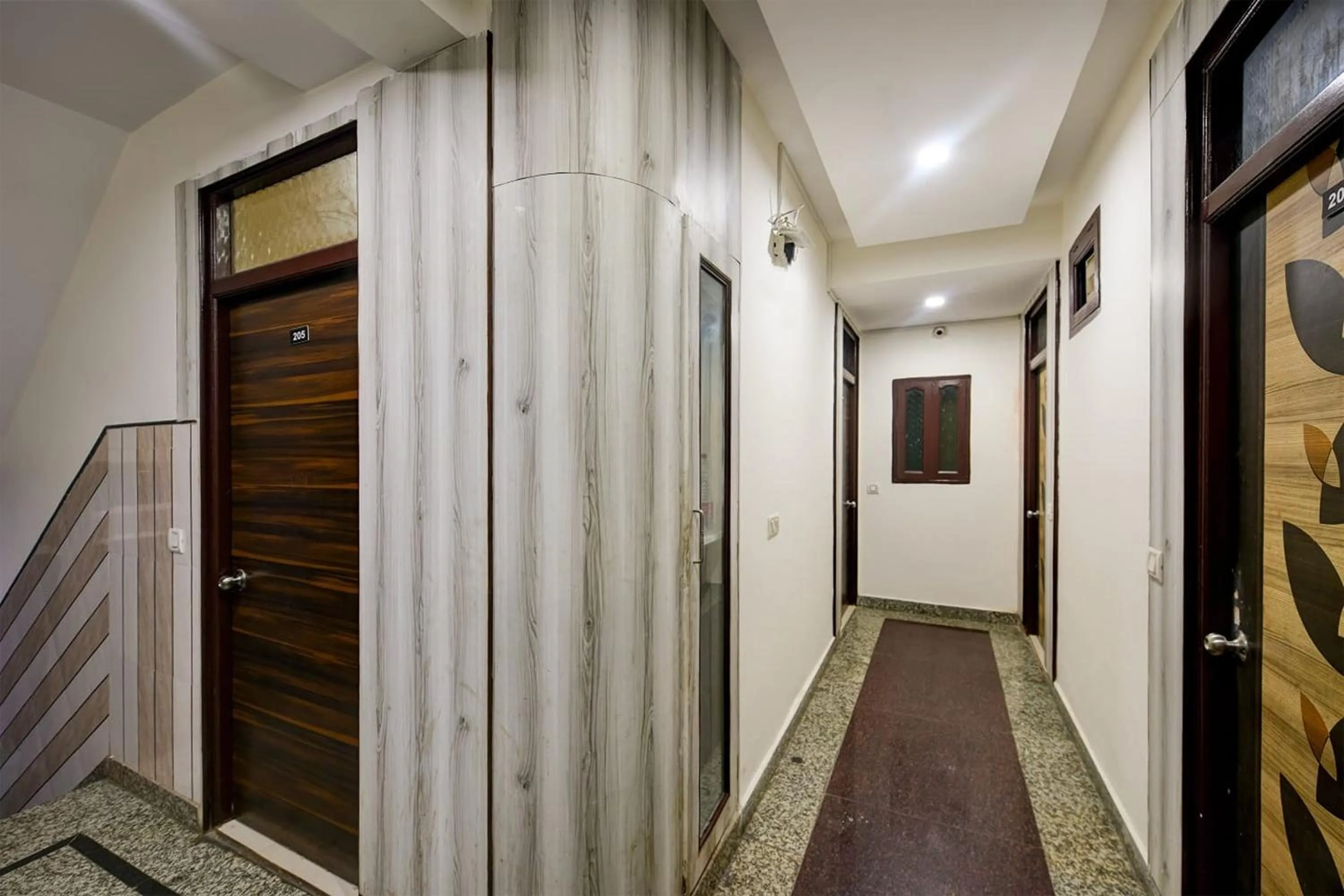 Property building in Hotel Lookout Stay Delhi IGI Airport