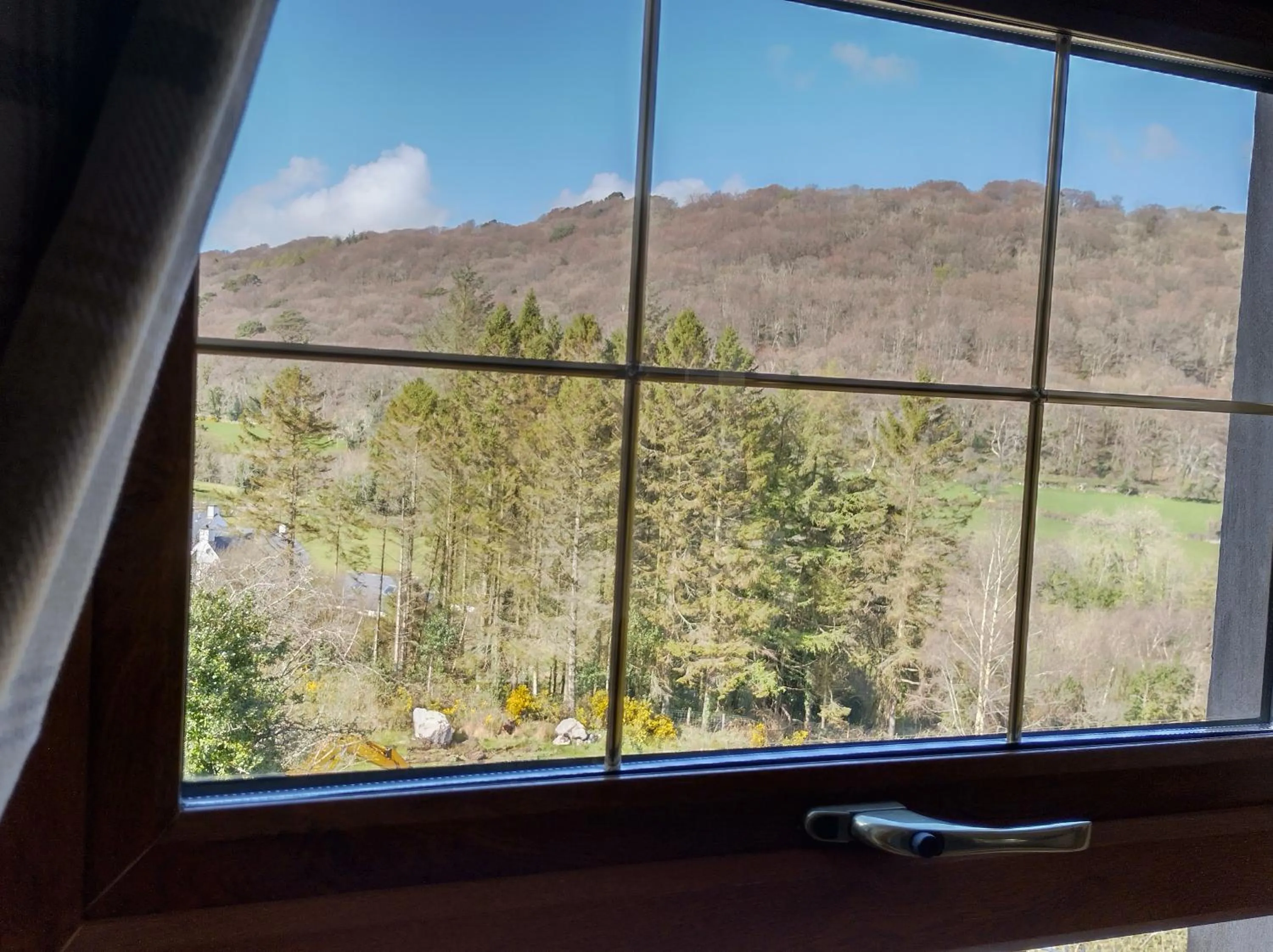 Mountain view in Glenn Eireann House