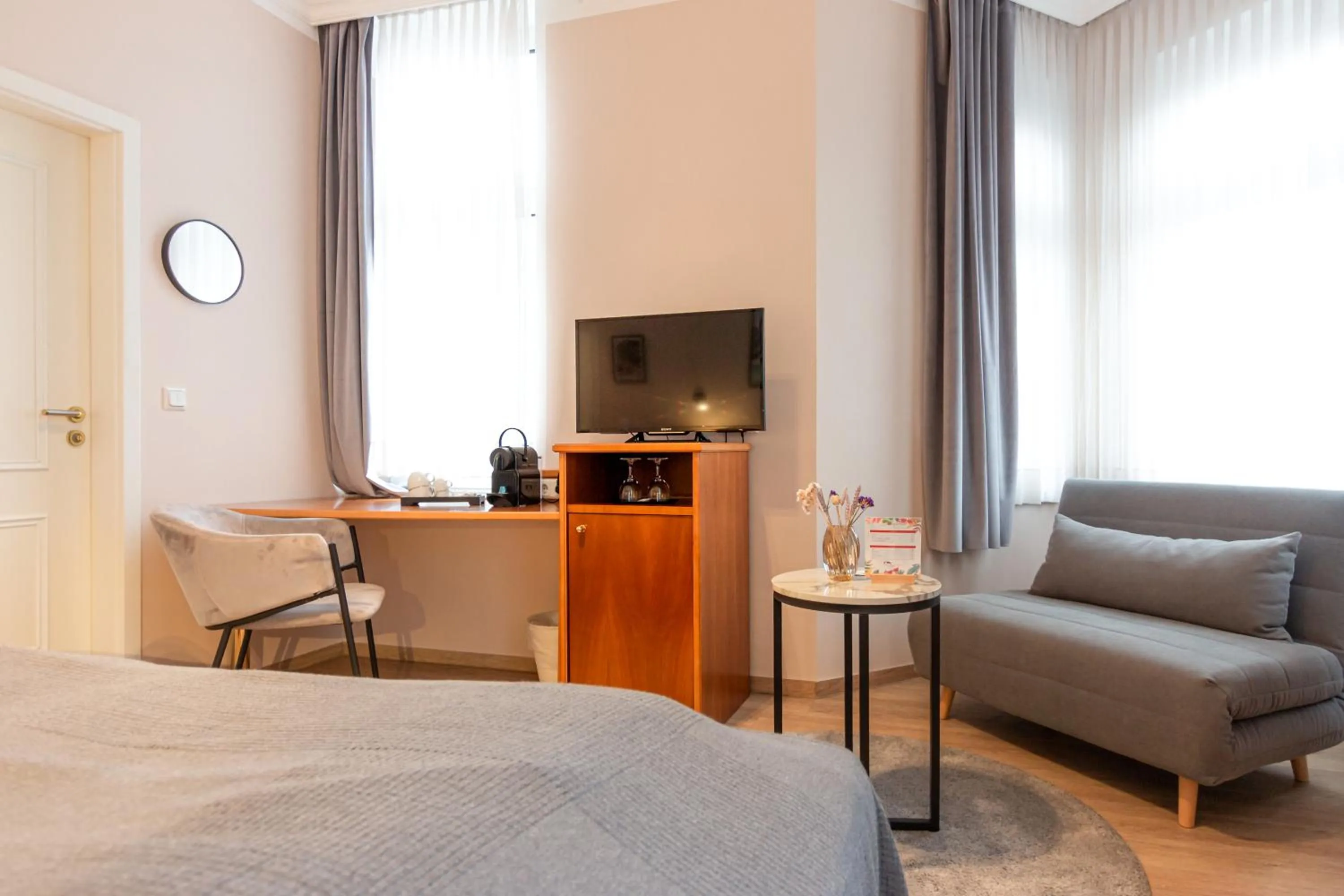 Photo of the whole room in Hotel Restaurant Am Park