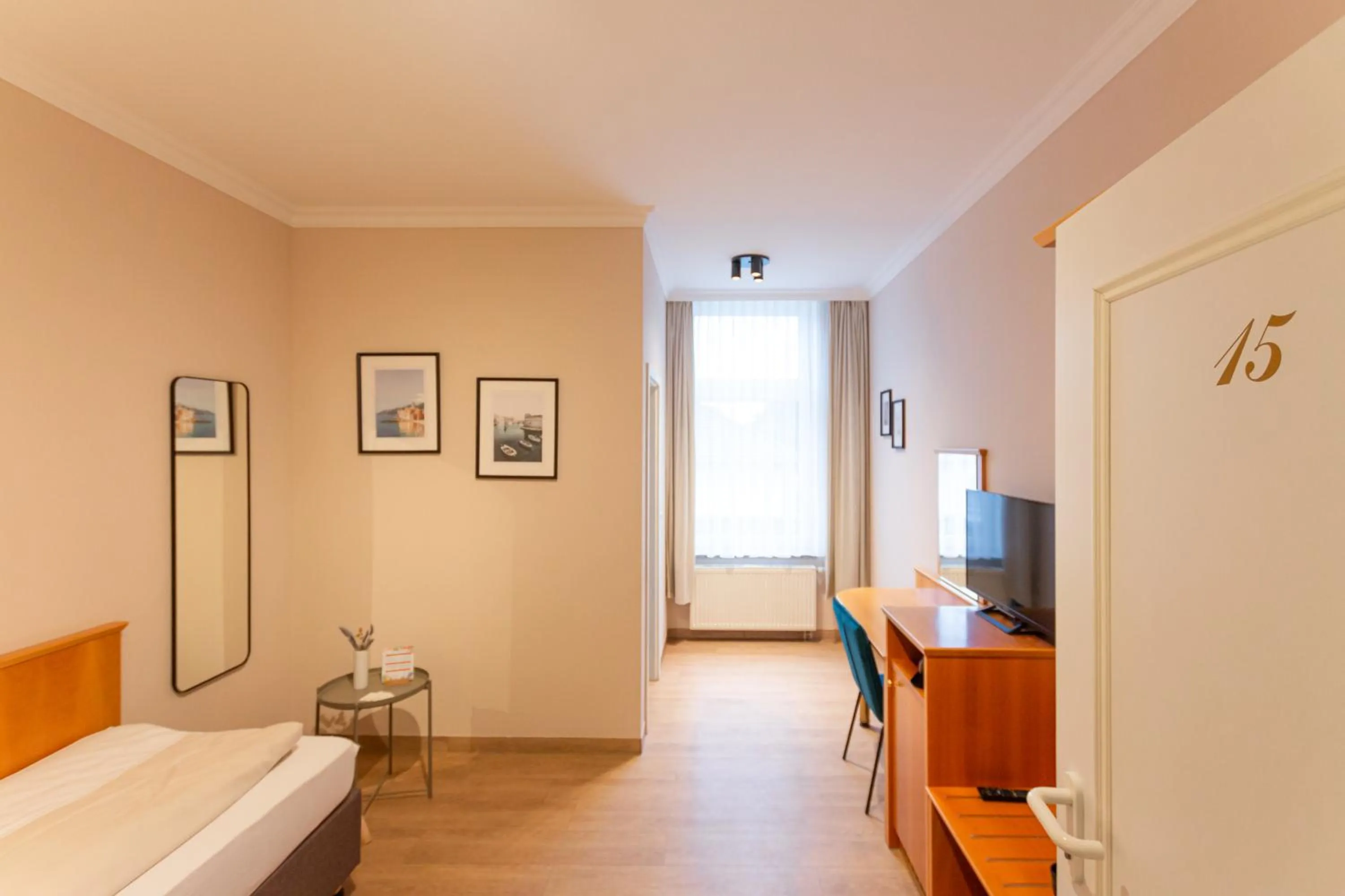 Photo of the whole room, Bed in Hotel Restaurant Am Park