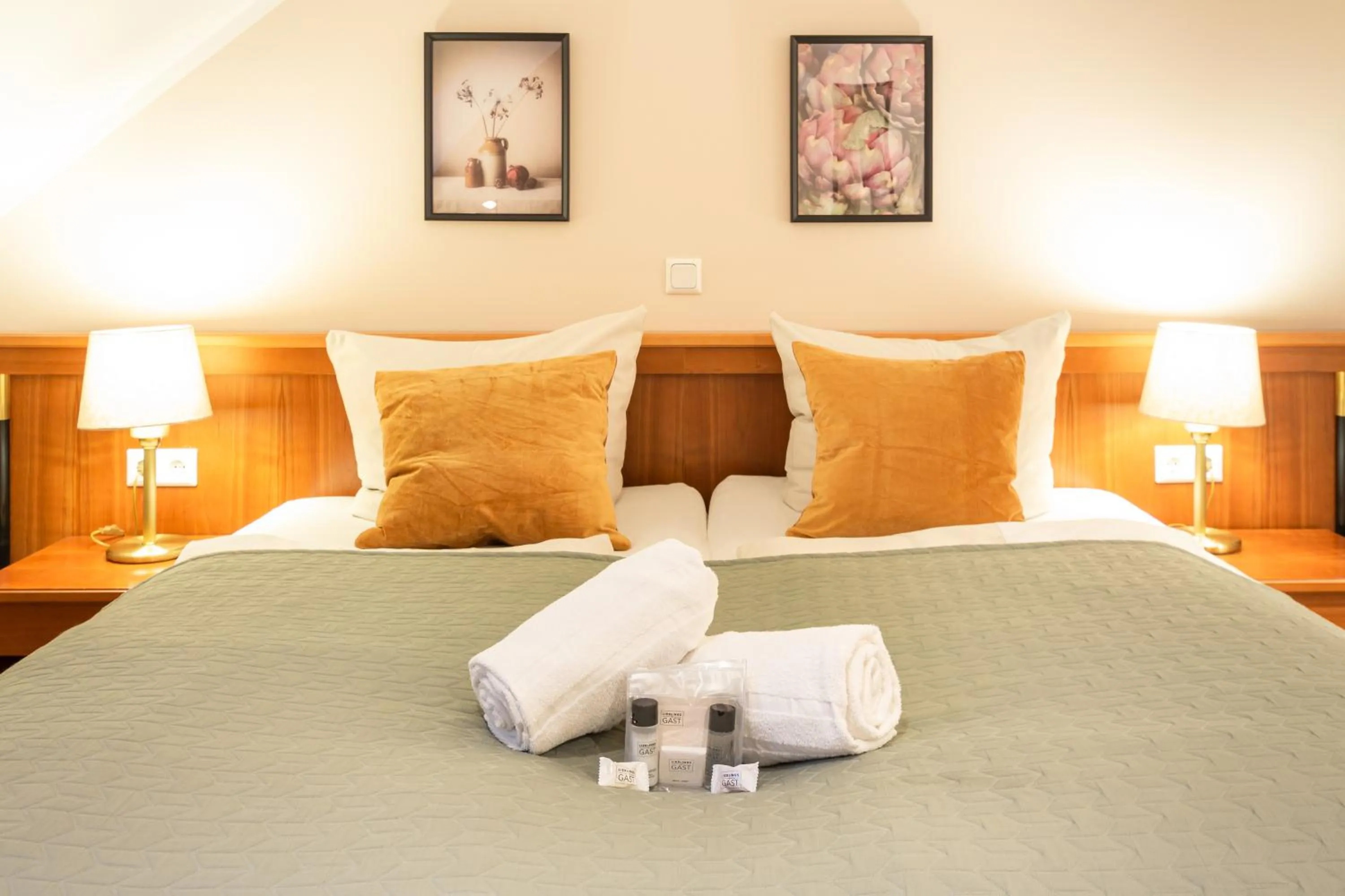 Photo of the whole room, Bed in Hotel Restaurant Am Park