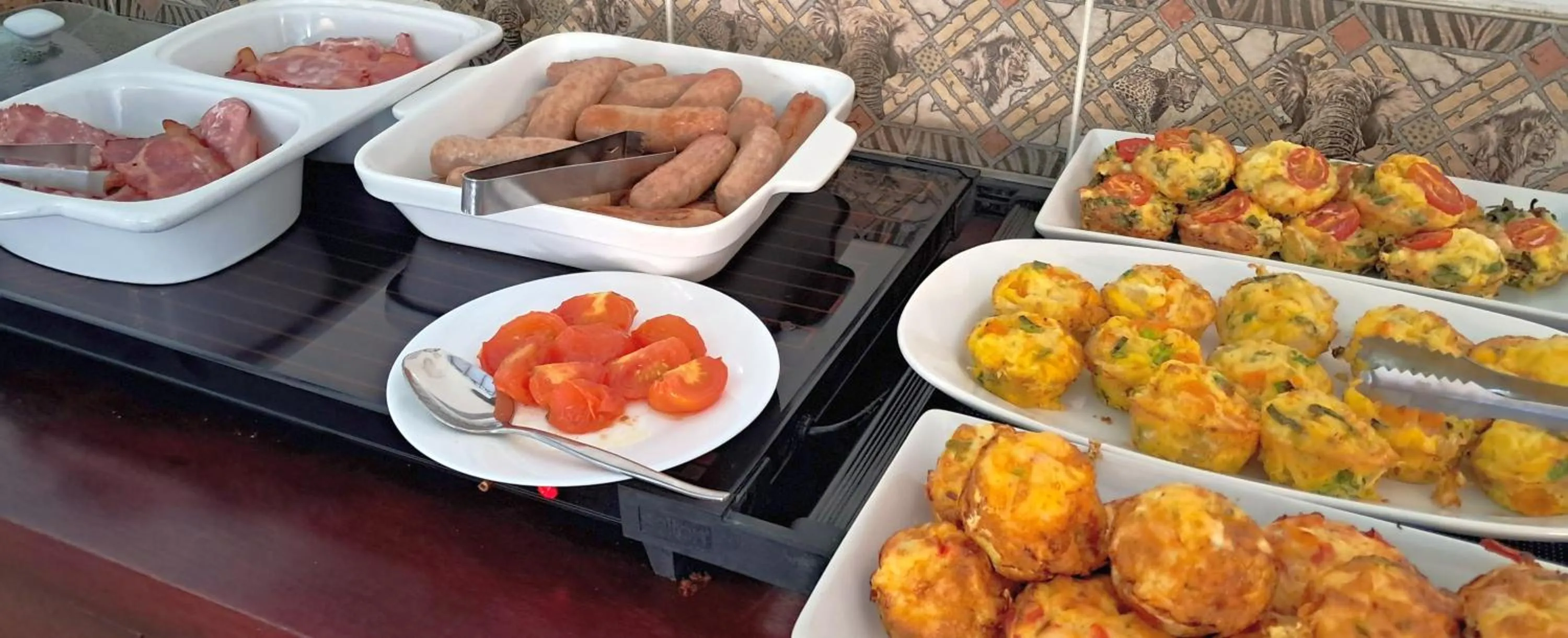 Breakfast in 122 on Krantzview previously BizAfrika Guest Lodge