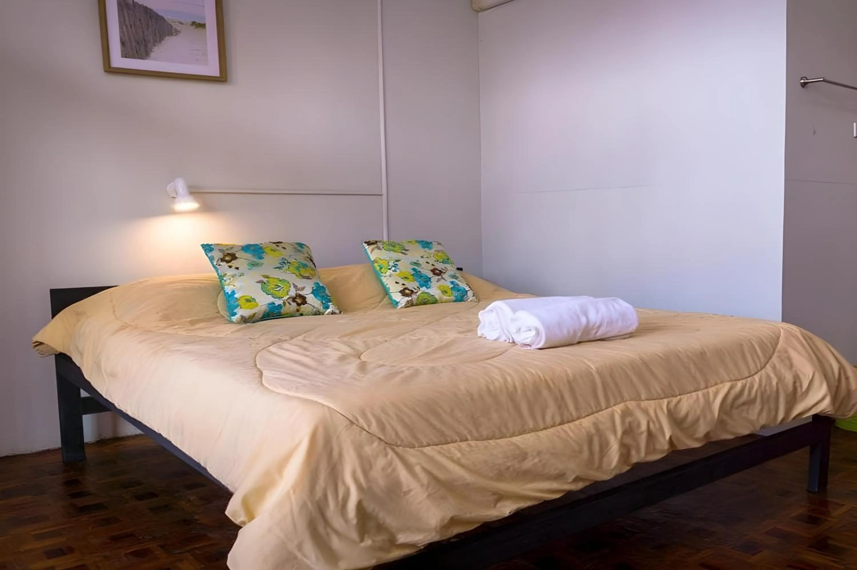 Bed in GOTUM Hostel 2 & Money Exchange