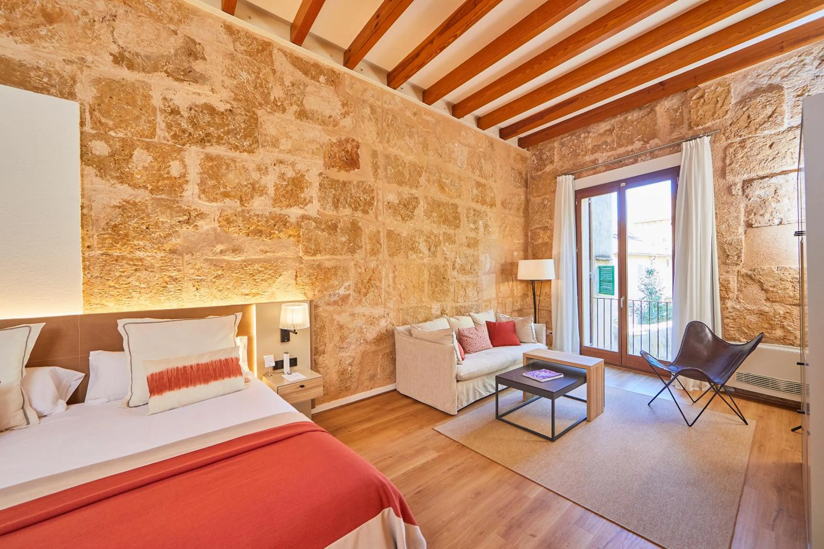 Photo of the whole room, Bed in Santa Clara Urban Hotel & Spa