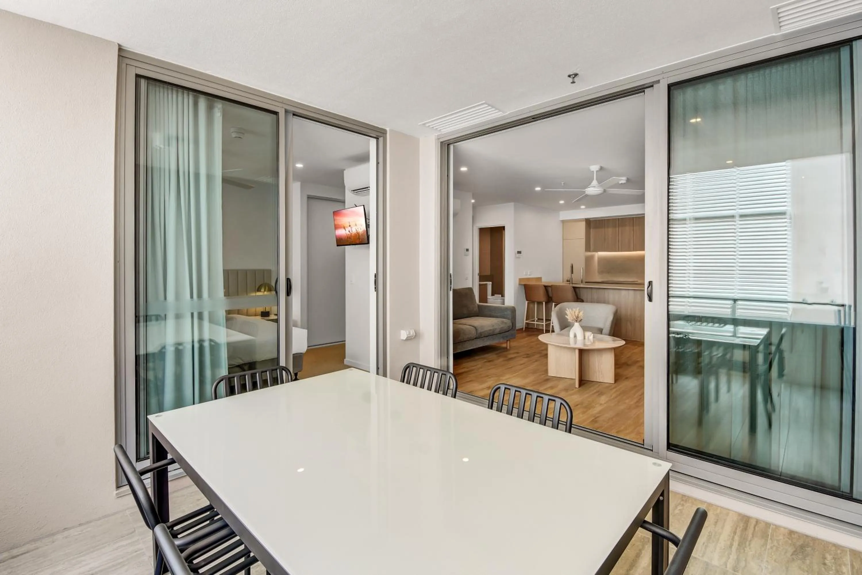 Balcony/Terrace in Lowanna Beach Resort Kawana