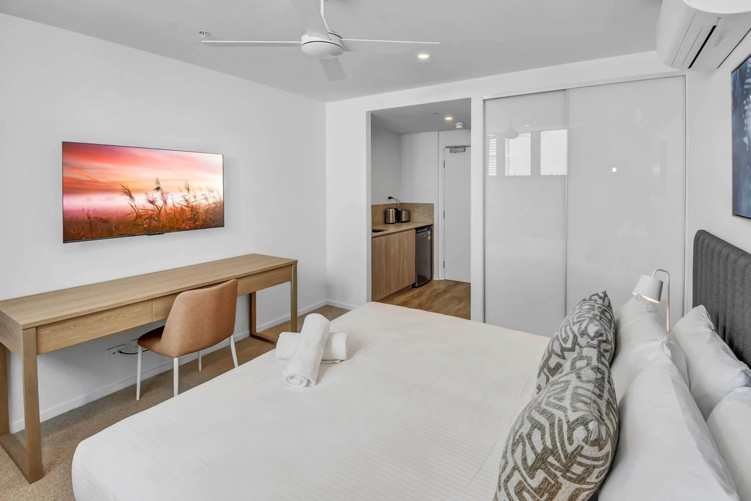 Bedroom in Lowanna Beach Resort Kawana