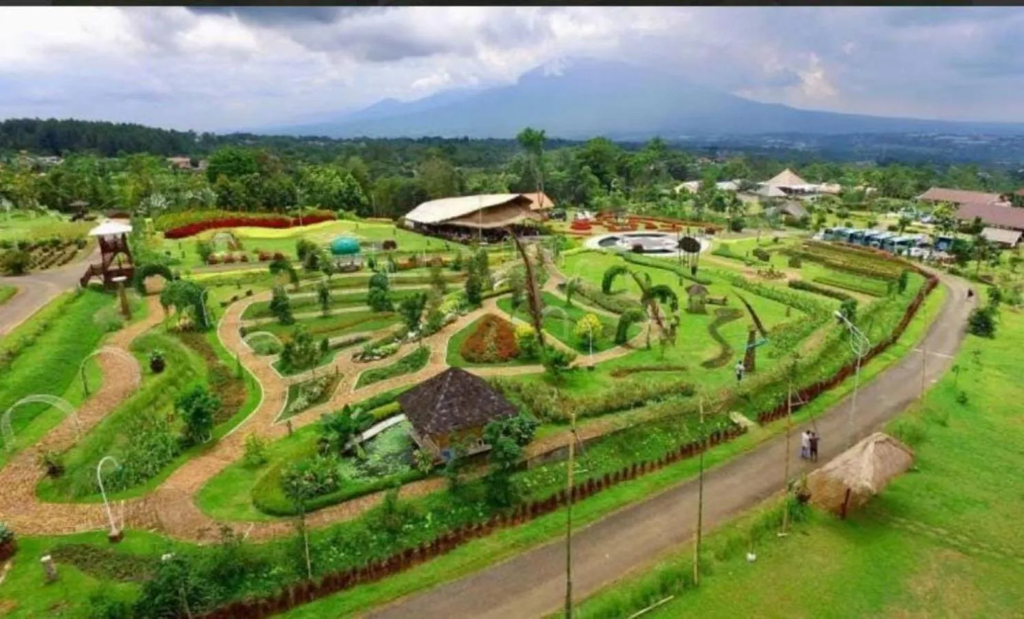 Entertainment in Omah Trasan Pangrango