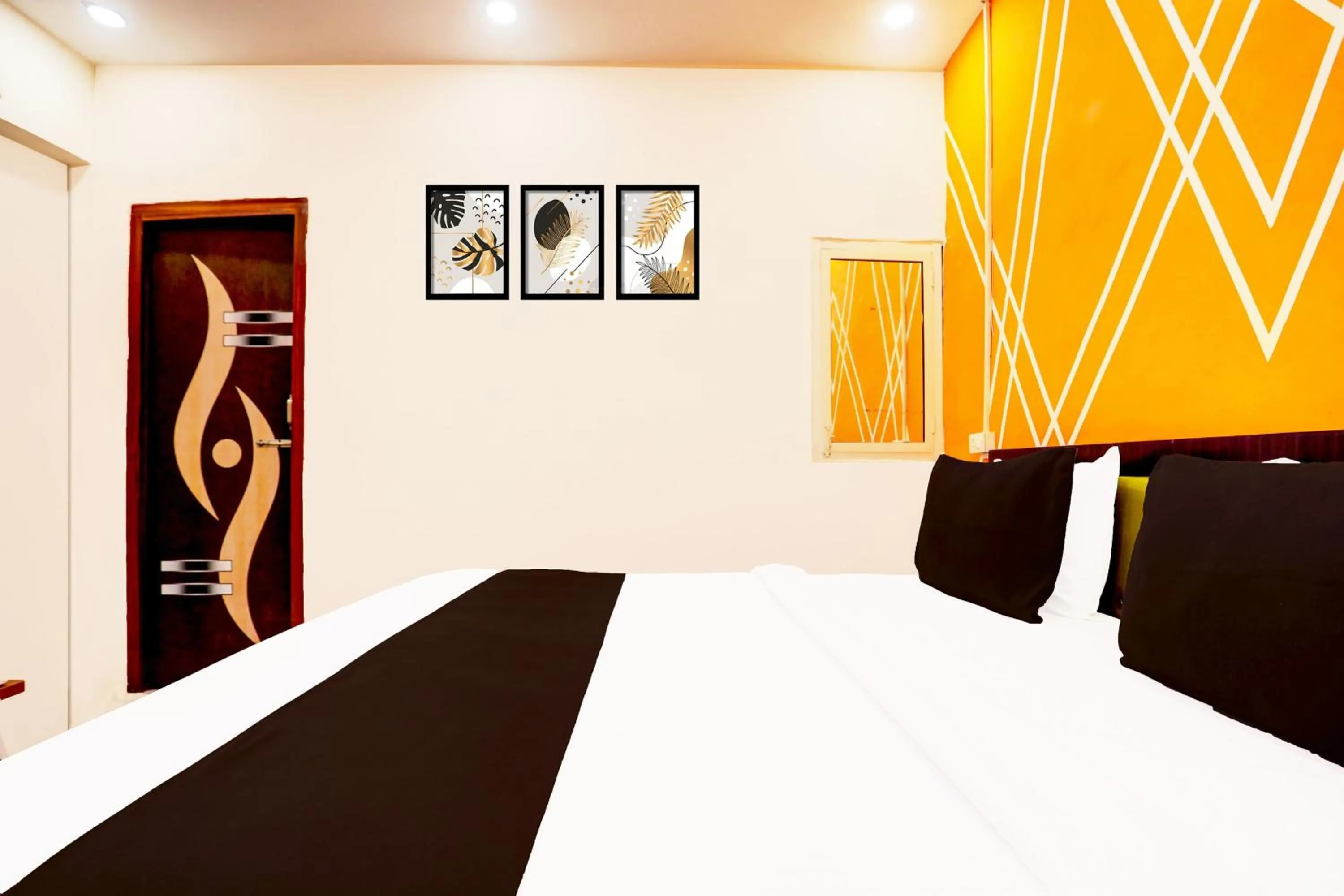 Hotel O Royal Stone