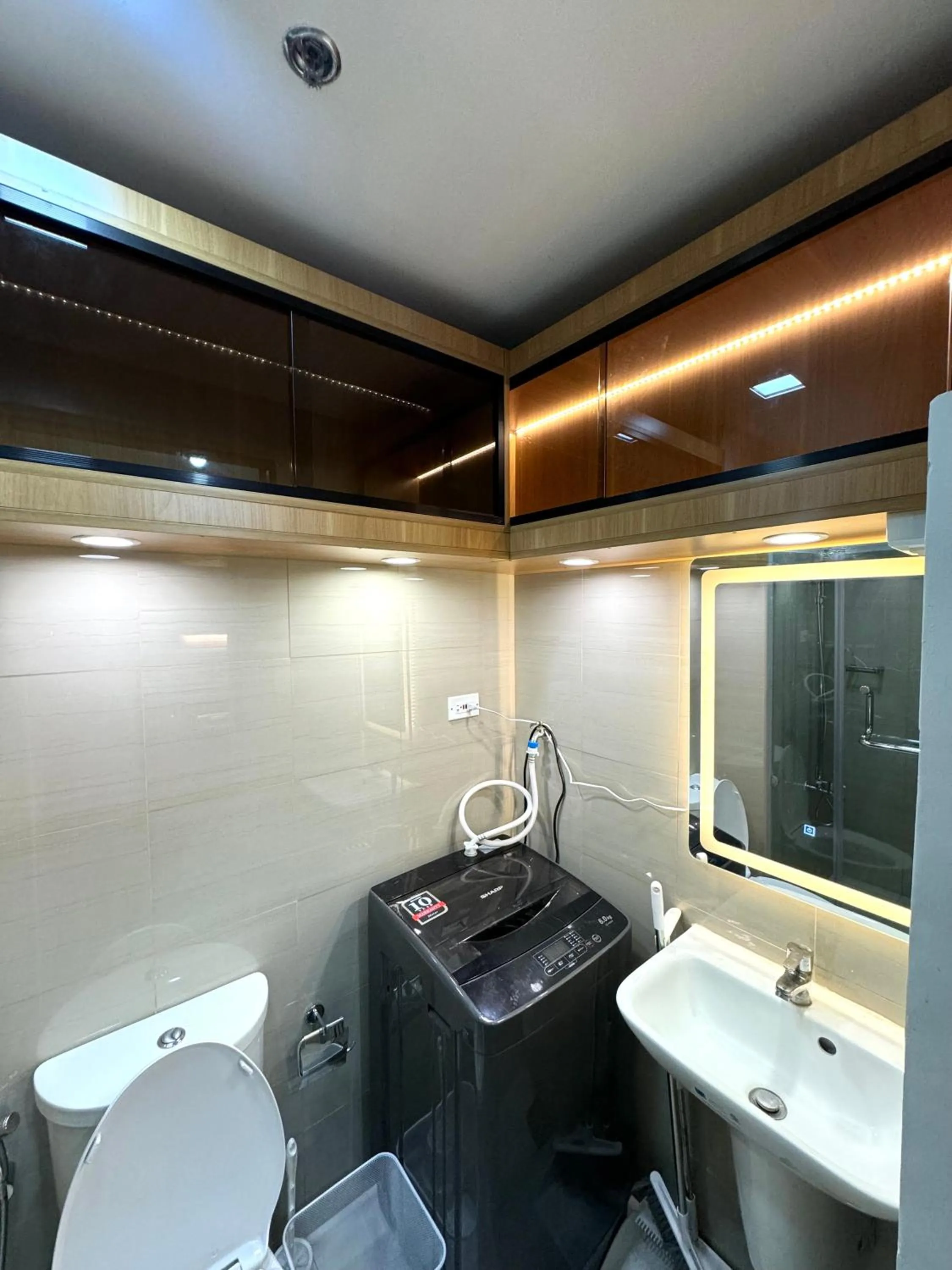 Katkat Shore 2 Staycation