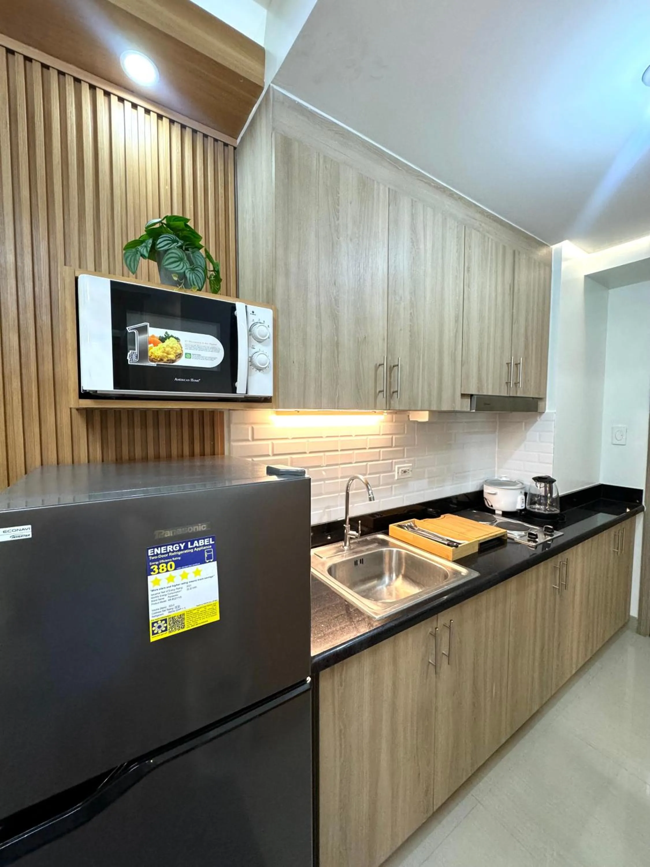 Katkat Shore 2 Staycation