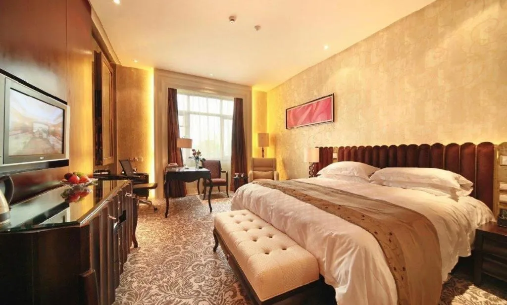 Bed in Sichuan Jinjiang Hotel