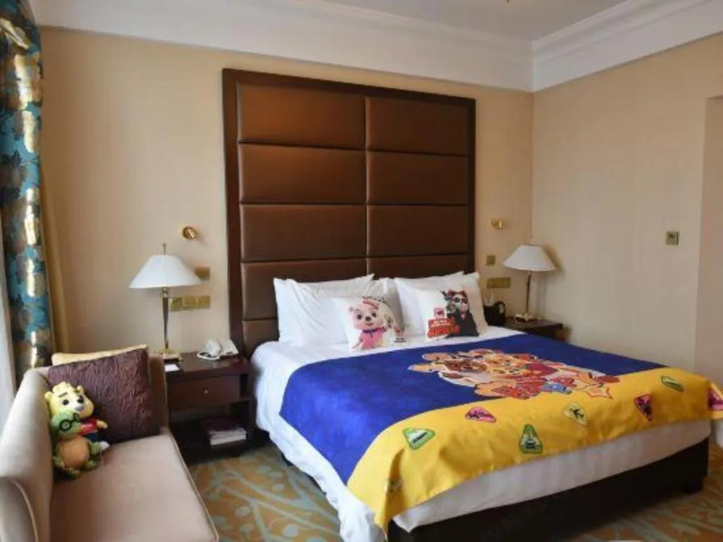 Bed in Sichuan Jinjiang Hotel