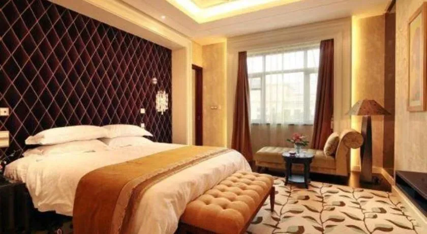 Bed in Sichuan Jinjiang Hotel