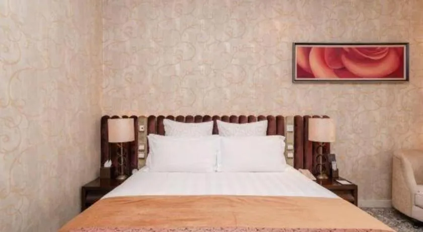 Bed in Sichuan Jinjiang Hotel