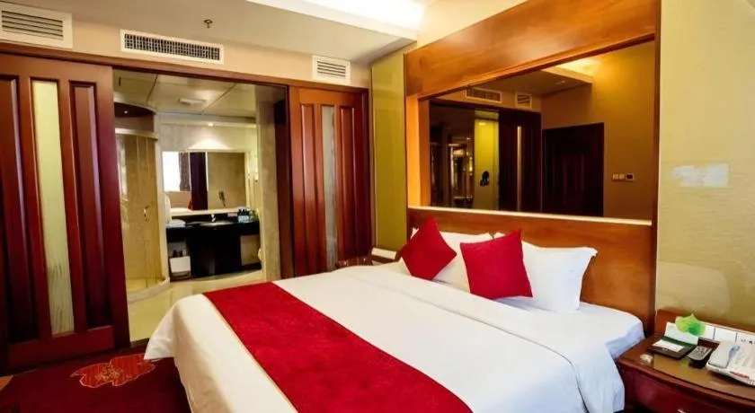 Bed in Shenzhen Hongfeng Hotel (Luohu Branch)