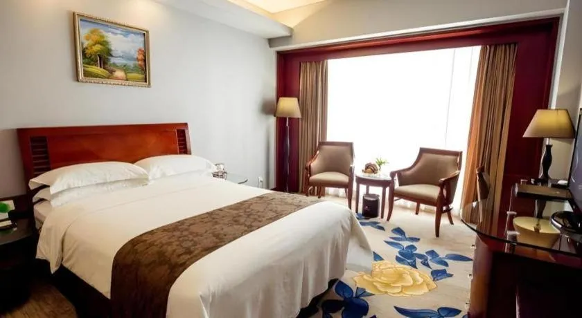 Bed in Shenzhen Hongfeng Hotel (Luohu Branch)