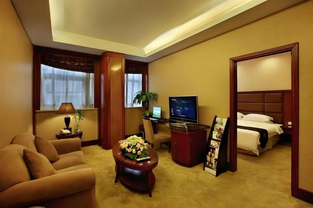 Bed in Shenzhen Hongfeng Hotel (Luohu Branch)