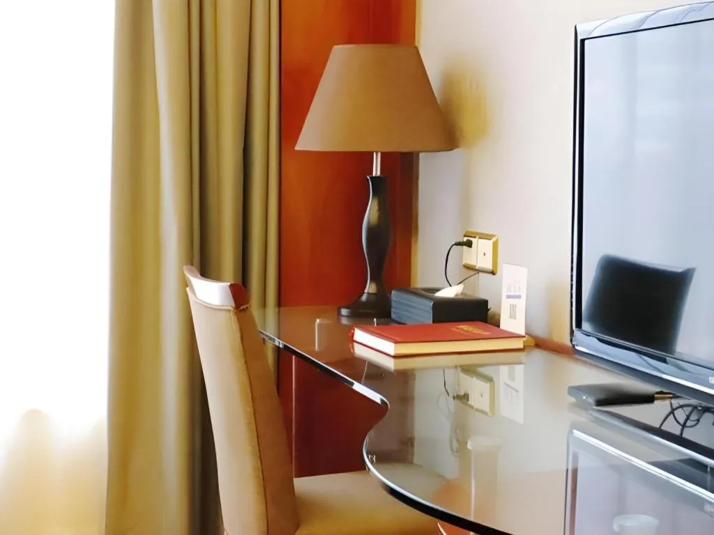 Shenzhen Hongfeng Hotel (Luohu Branch)