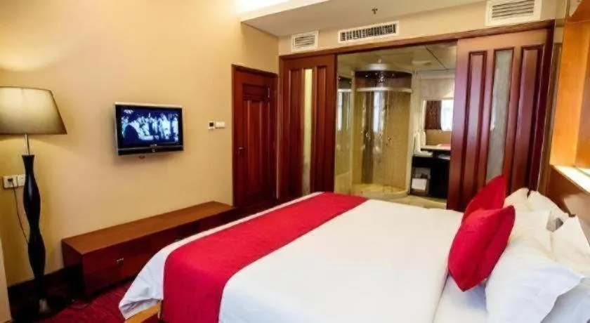 Bed in Shenzhen Hongfeng Hotel (Luohu Branch)