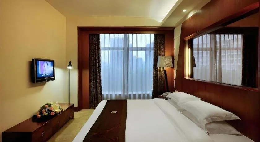 Bed in Shenzhen Hongfeng Hotel (Luohu Branch)