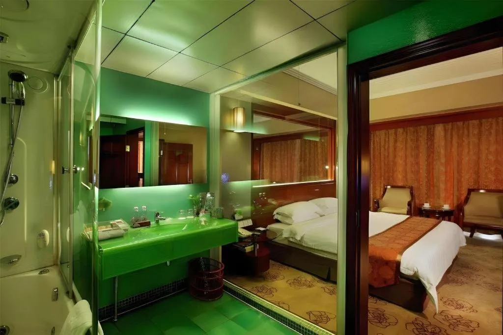 Bed in Shenzhen Hongfeng Hotel (Luohu Branch)