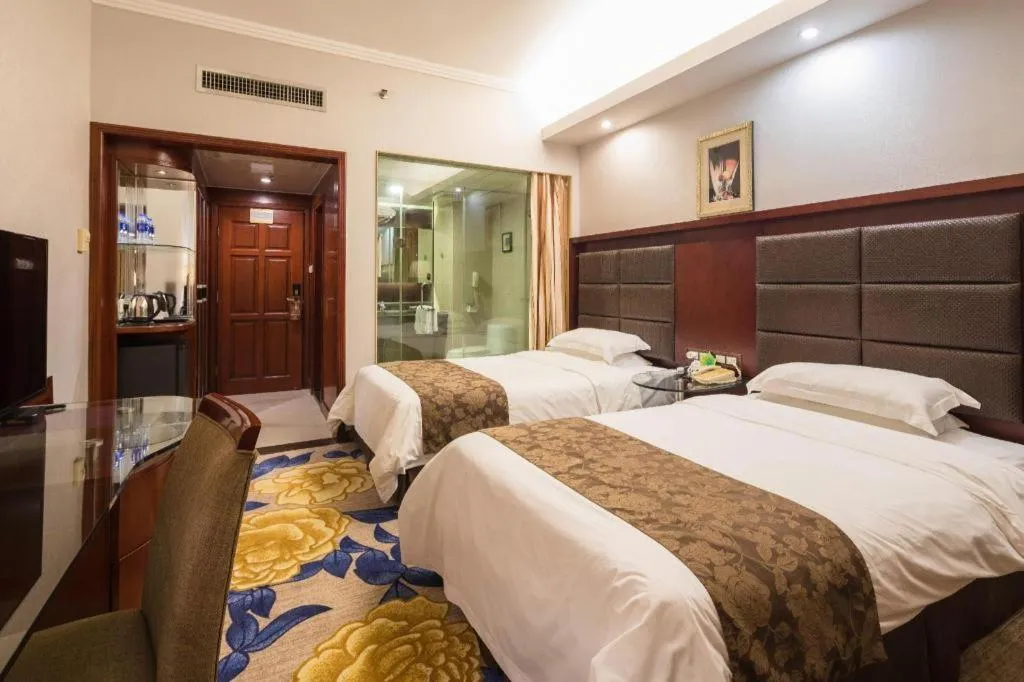 Bed in Shenzhen Hongfeng Hotel (Luohu Branch)