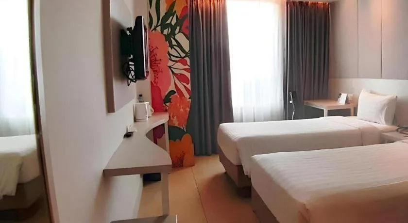 Bed in PARK HOTEL Cawang Jakarta