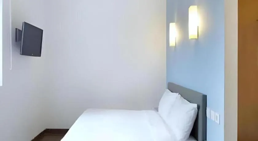 Bed in Amaris Hotel Palangkaraya