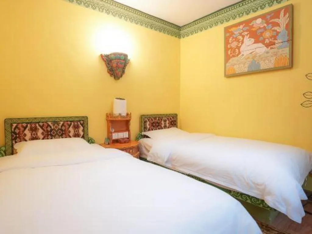 Bed in Tashitakge Hotel