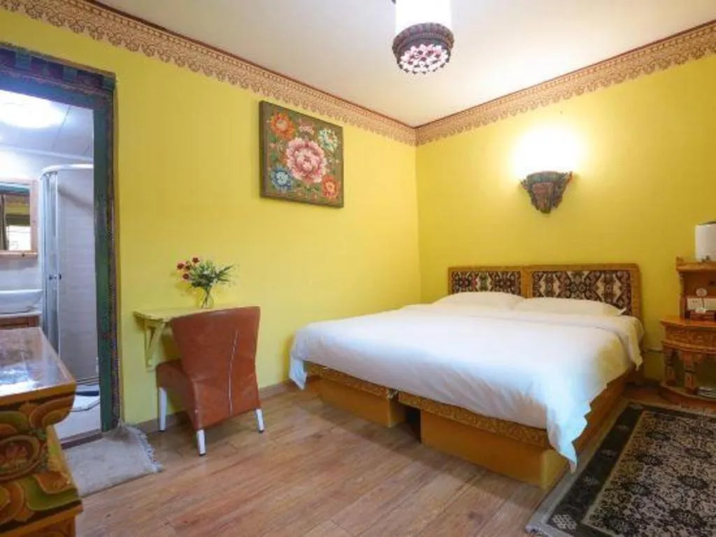 Bed in Tashitakge Hotel