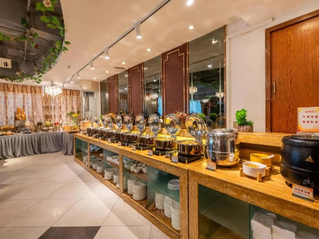 Overseas Chinese Hotel