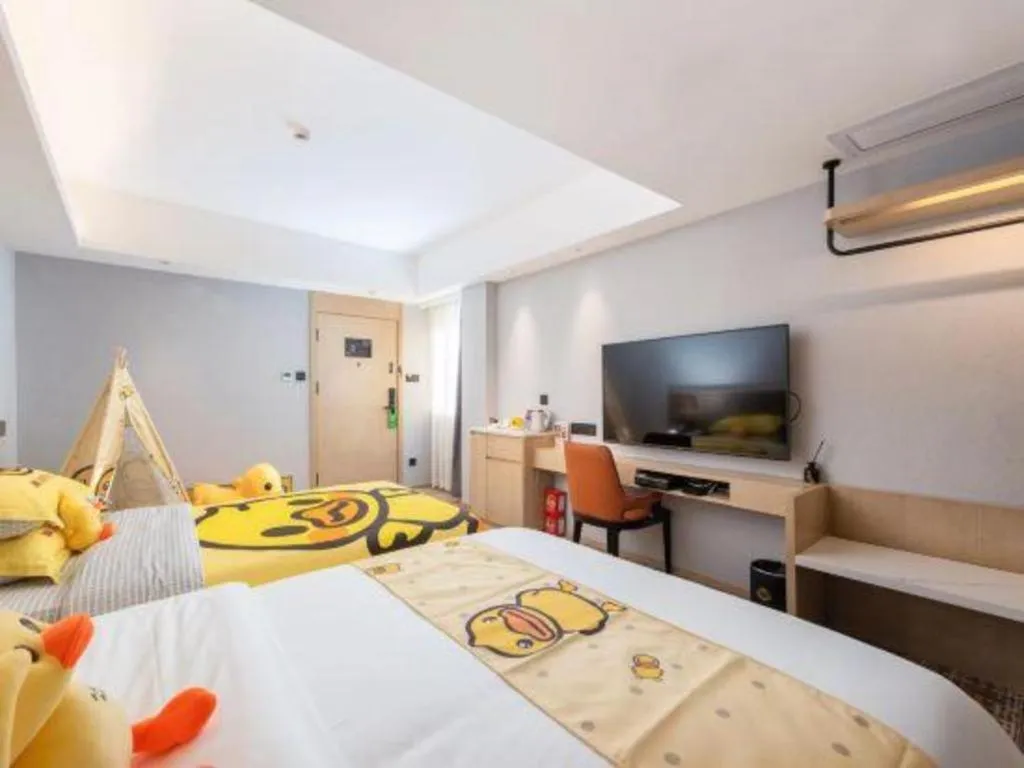 Bed in Overseas Chinese Hotel