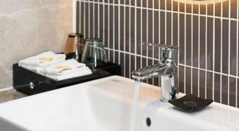 Overseas Chinese Hotel