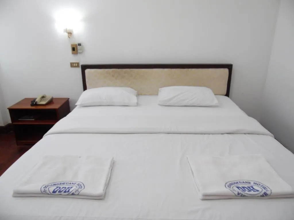 Bed in Douang Deuane hotel