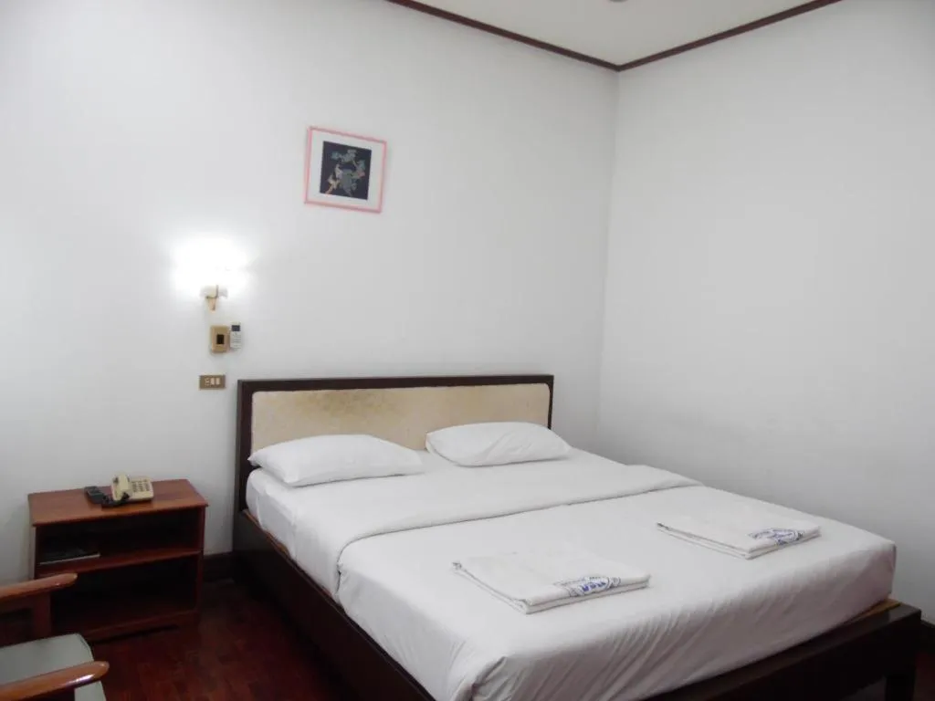 Bed in Douang Deuane hotel