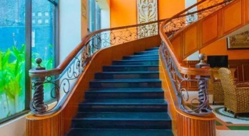 Larisae Setia Kawan Hotel