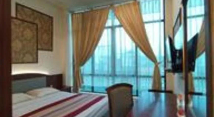 Bed in Larisae Setia Kawan Hotel