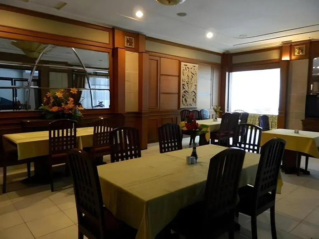 Larisae Setia Kawan Hotel Larisae Setia Kawan Hotel