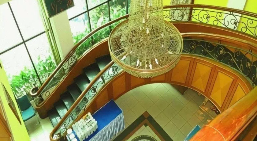 Larisae Setia Kawan Hotel