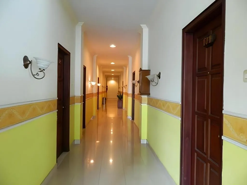 Larisae Setia Kawan Hotel