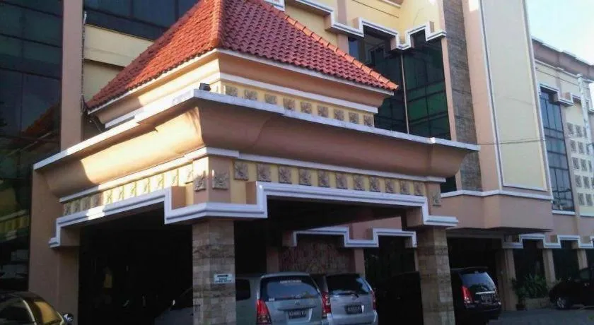 Larisae Setia Kawan Hotel