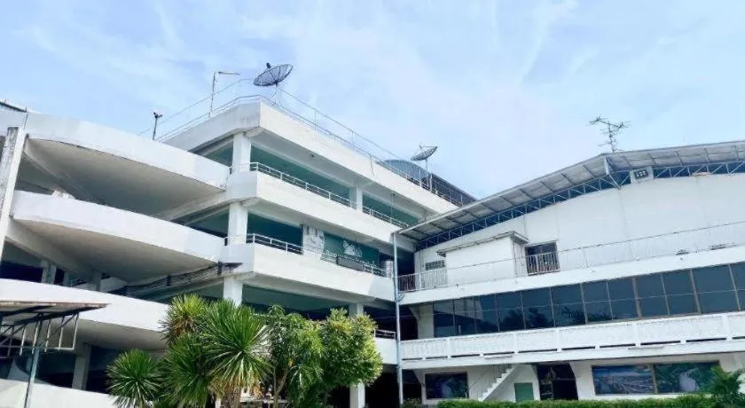 Rimnam Hotel Suk Sawat 70