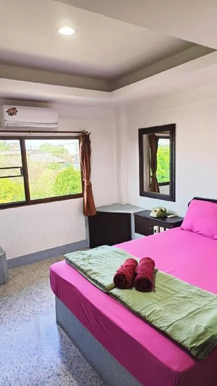 Bed in Rimnam Hotel Suk Sawat 70