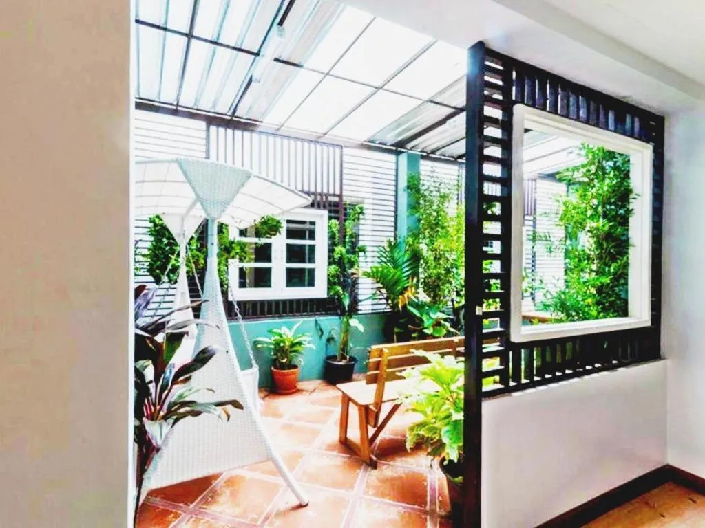 Cozy At 9 Hotel And Kitchen