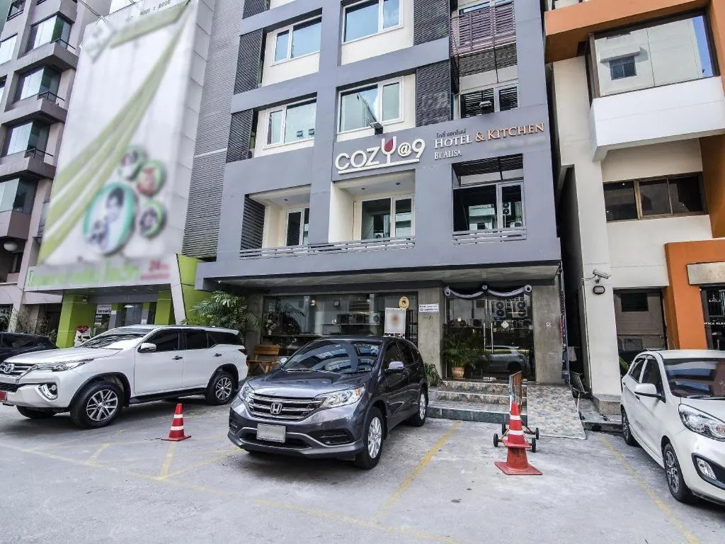 Cozy At 9 Hotel And Kitchen